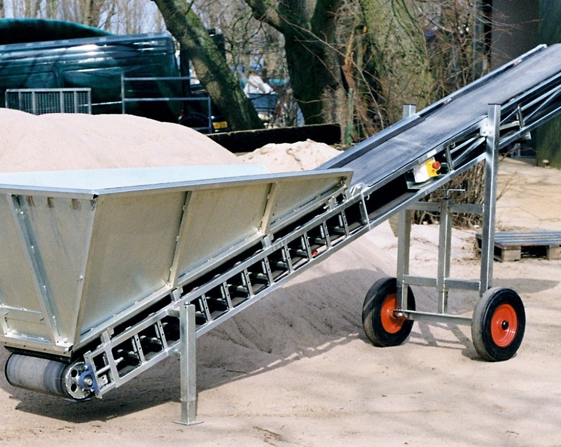 Las cintas transportadoras se pueden utilizar para tierra, arena, fibras, productos agrícolas, etc.